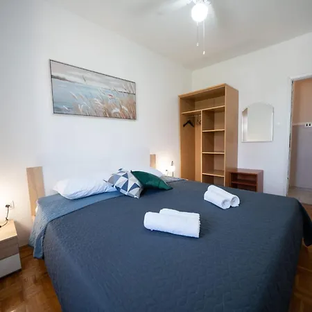 Appartement By The Sea Sukosan, Zadar - 6402 Sukošan