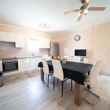 Apartment By The Sea Sukosan, Zadar - 6402