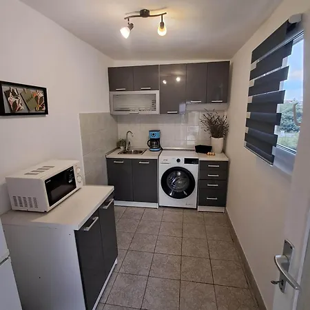 Apartment By The Sea Sukosan, Zadar - 6402