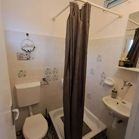 Apartment By The Sea Sukosan, Zadar - 6402 *