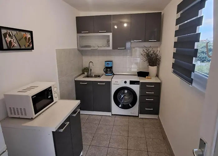 Apartman By The Sea Sukosan, Zadar - 6402
